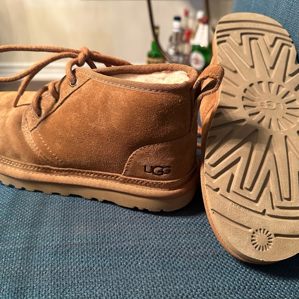 UGGS